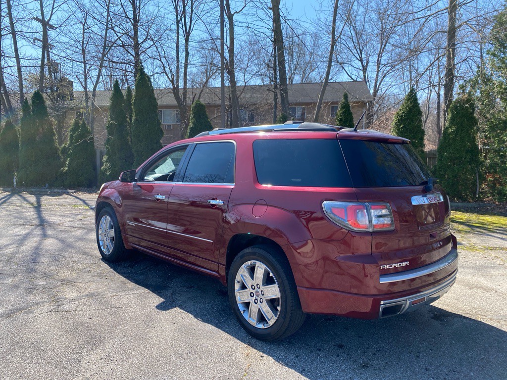 2016 GMC Acadia Image 3
