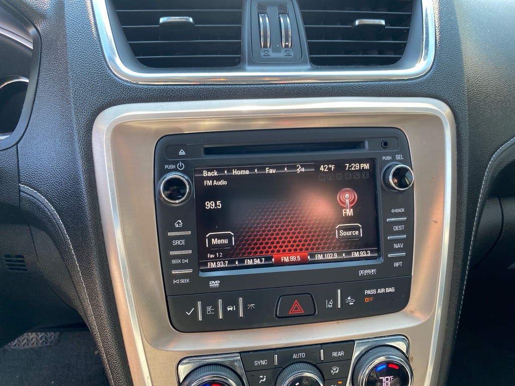2016 GMC Acadia Image 14