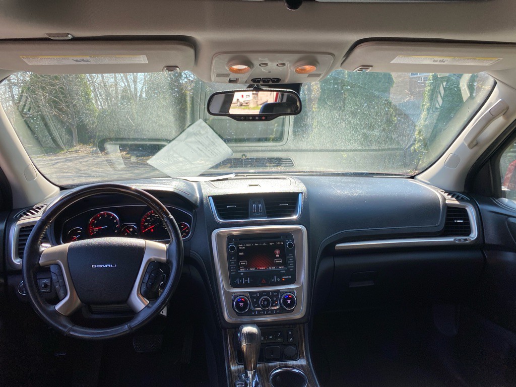 2016 GMC Acadia Image 18