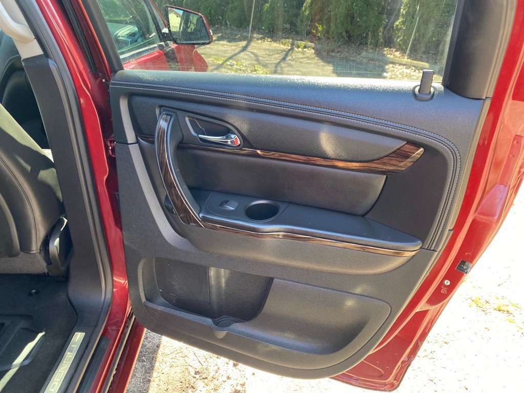 2016 GMC Acadia Image 26