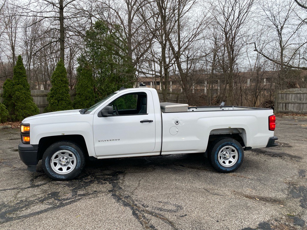 2015 Chevrolet Silverado 1500 Image 2