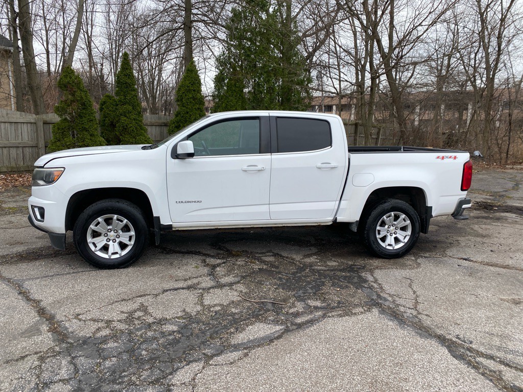 2015 Chevrolet Colorado Image 2