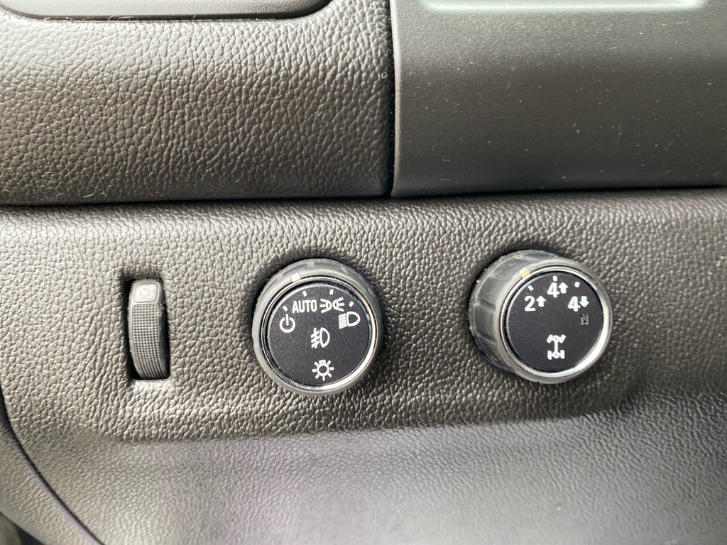 2015 Chevrolet Colorado Image 11