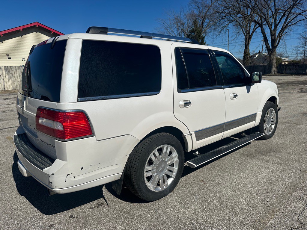 2014 Lincoln Navigator Image 5