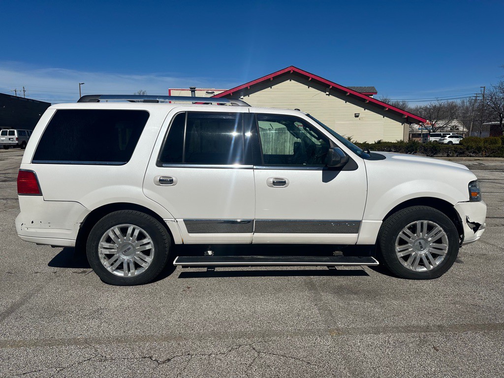 2014 Lincoln Navigator Image 6
