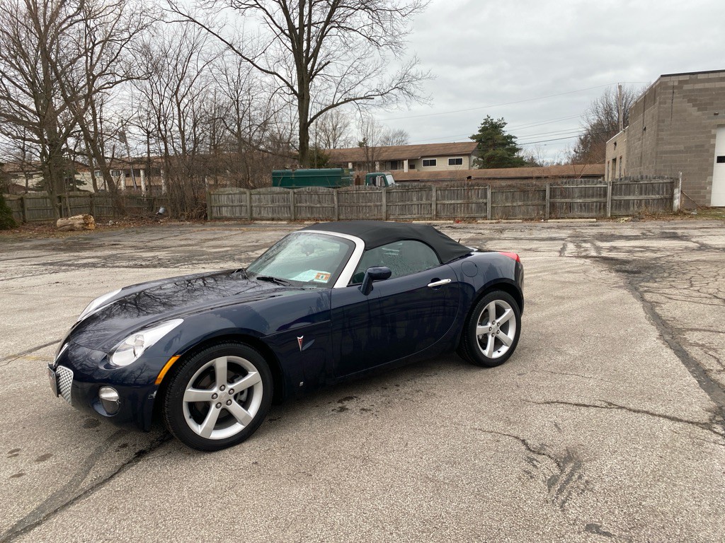 2006 Pontiac Solstice Image 1