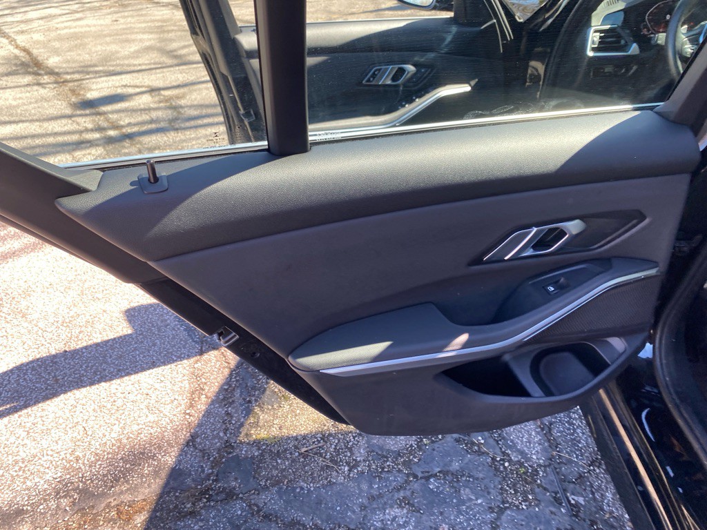 2021 BMW 3 Series Image 22