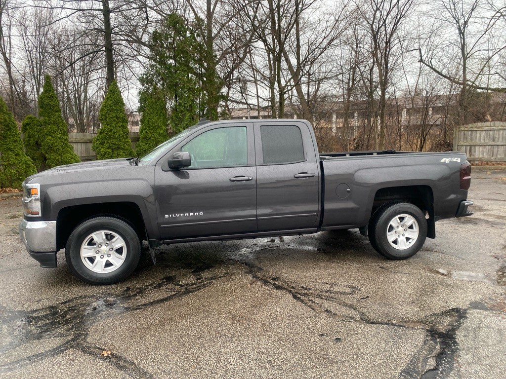 2016 Chevrolet Silverado 1500 Image 2