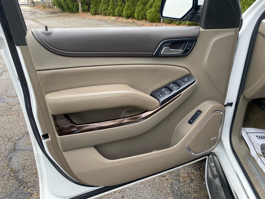 2015 GMC Yukon Image 10