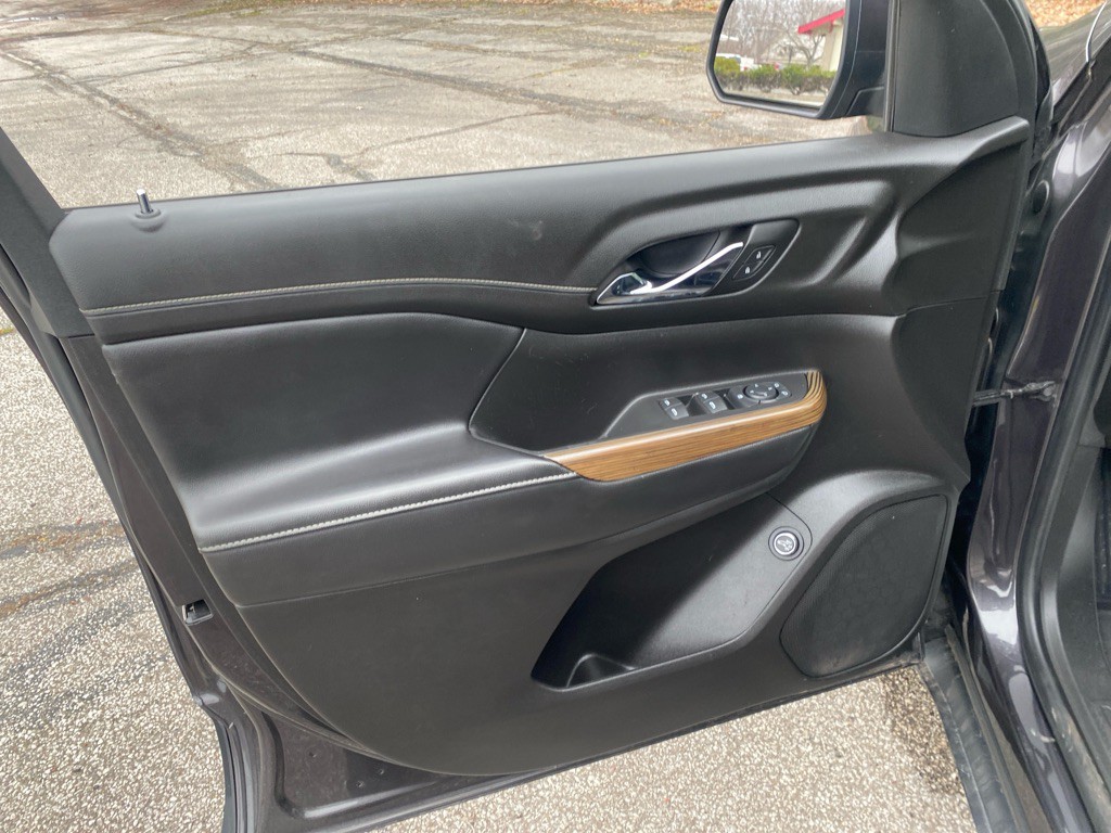 2019 GMC Acadia Image 10