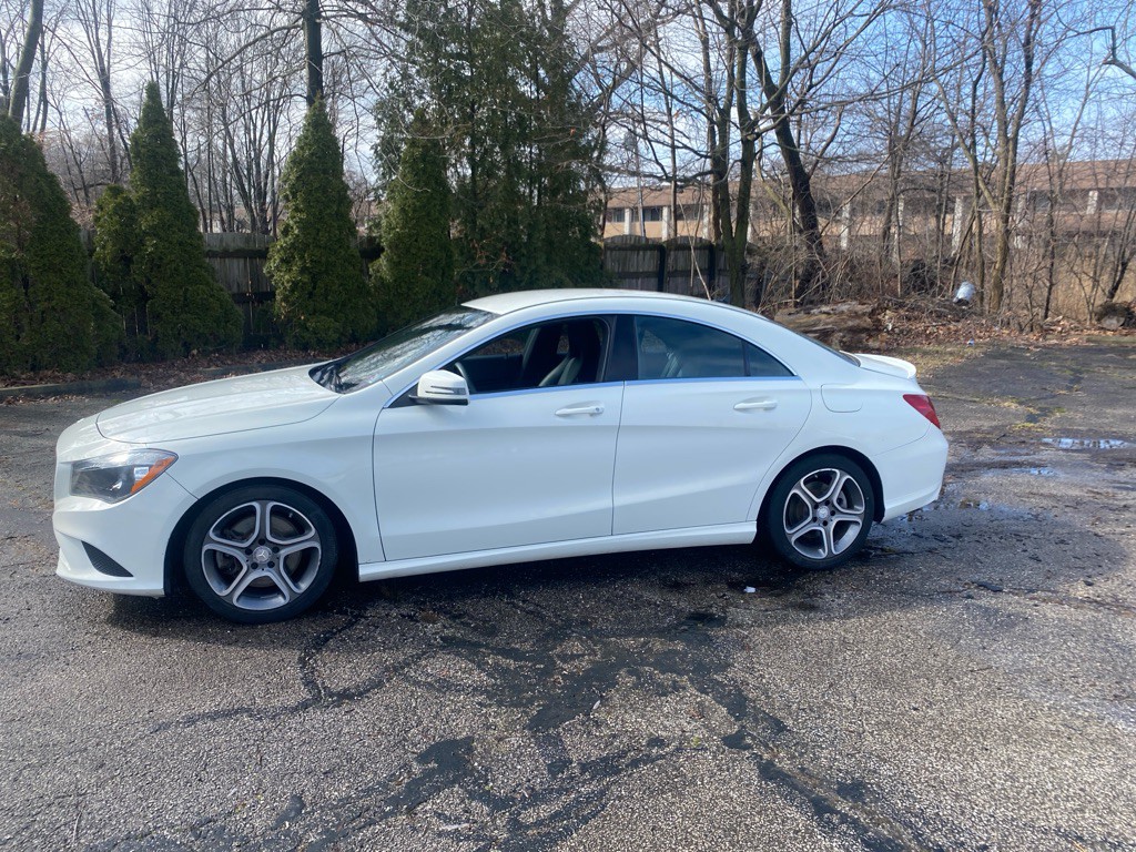 2014 Mercedes-Benz CLA-Class Image 2
