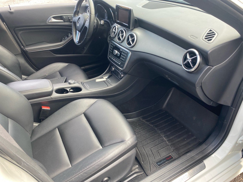 2014 Mercedes-Benz CLA-Class Image 22