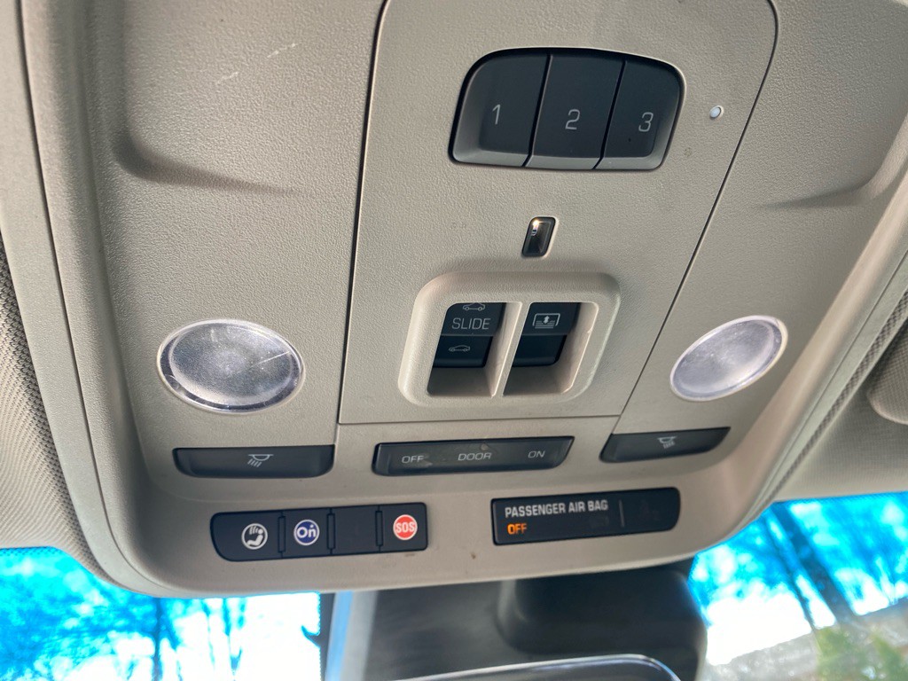 2017 Cadillac CTS Image 17