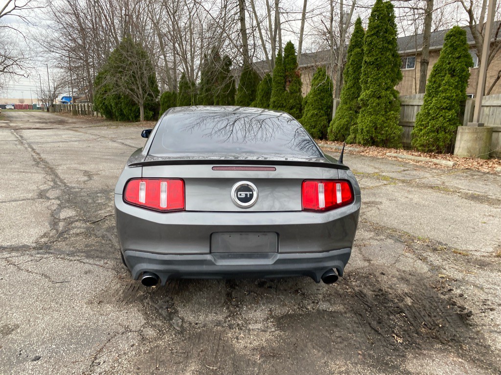 2012 Ford Mustang Image 4