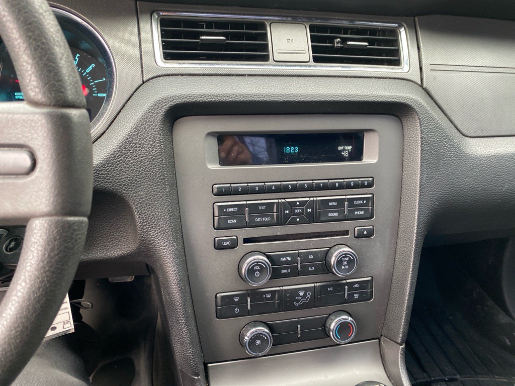 2012 Ford Mustang Image 13