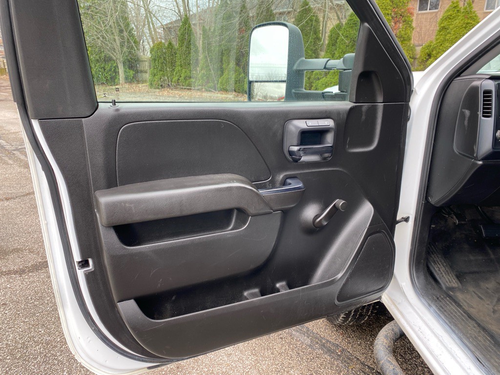 2017 Chevrolet Silverado 1500 Image 11