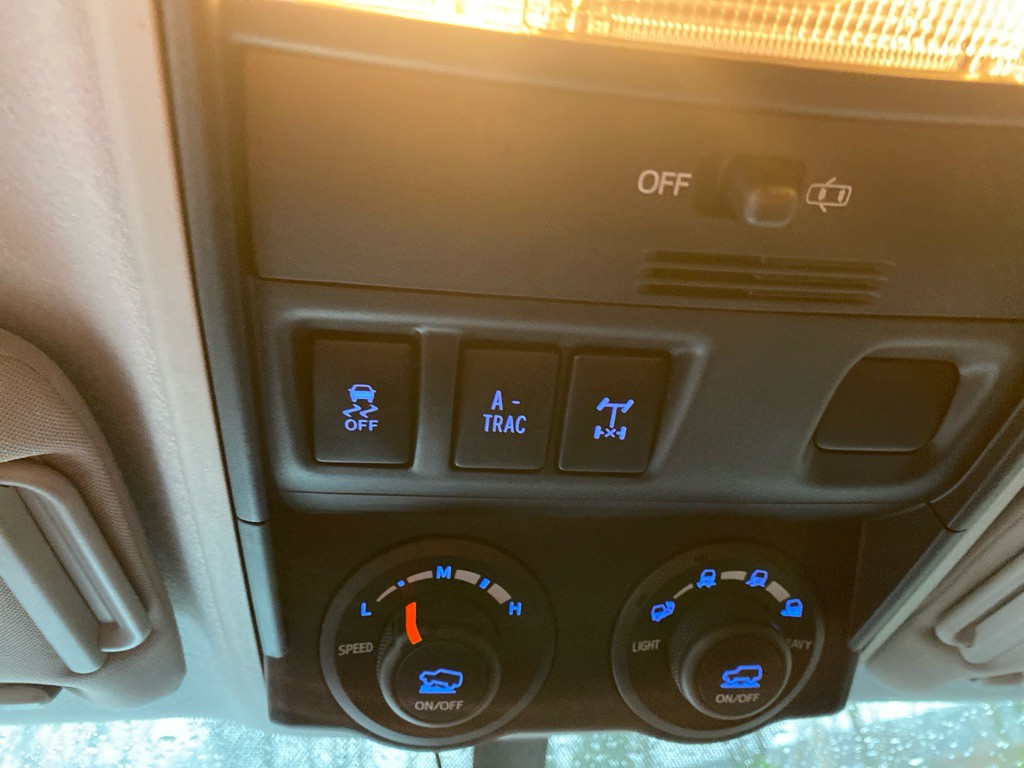 2014 Toyota 4Runner Image 19