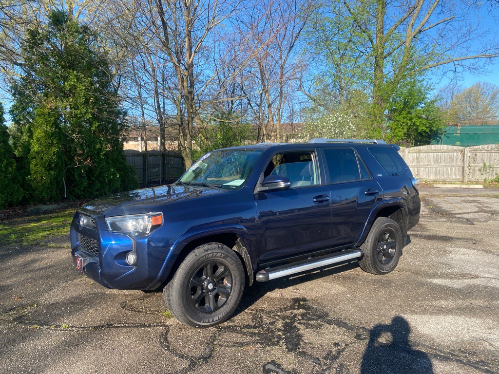 2017 Toyota 4Runner Image 1