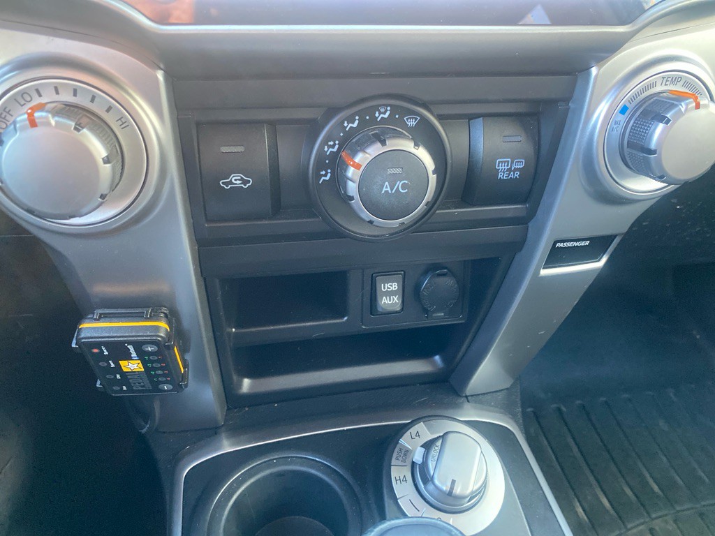 2017 Toyota 4Runner Image 17