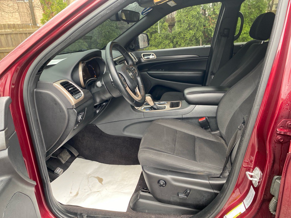 2017 Jeep Grand Cherokee Image 9