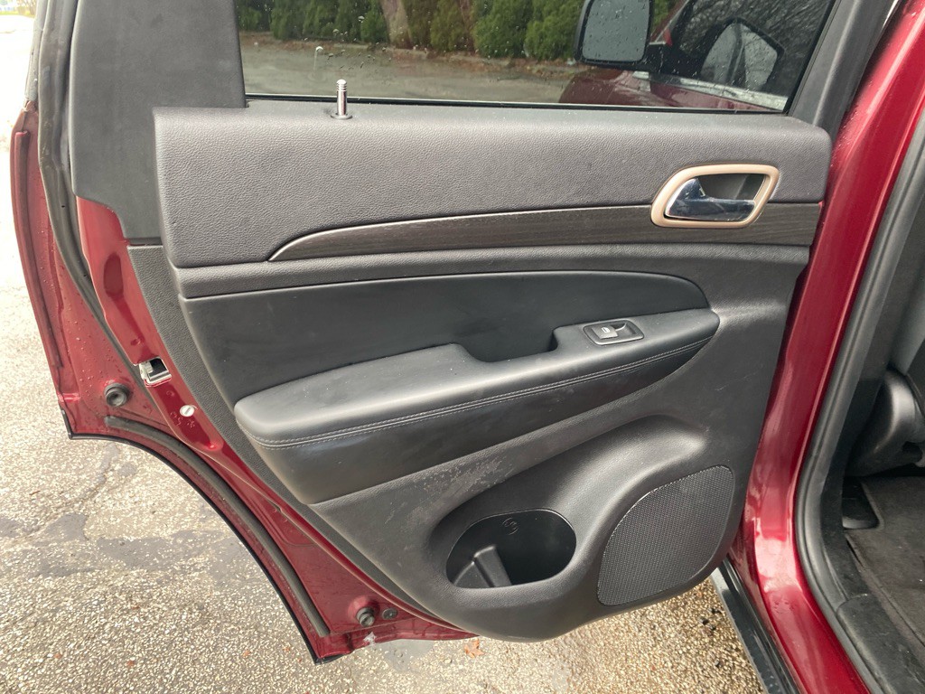 2017 Jeep Grand Cherokee Image 18