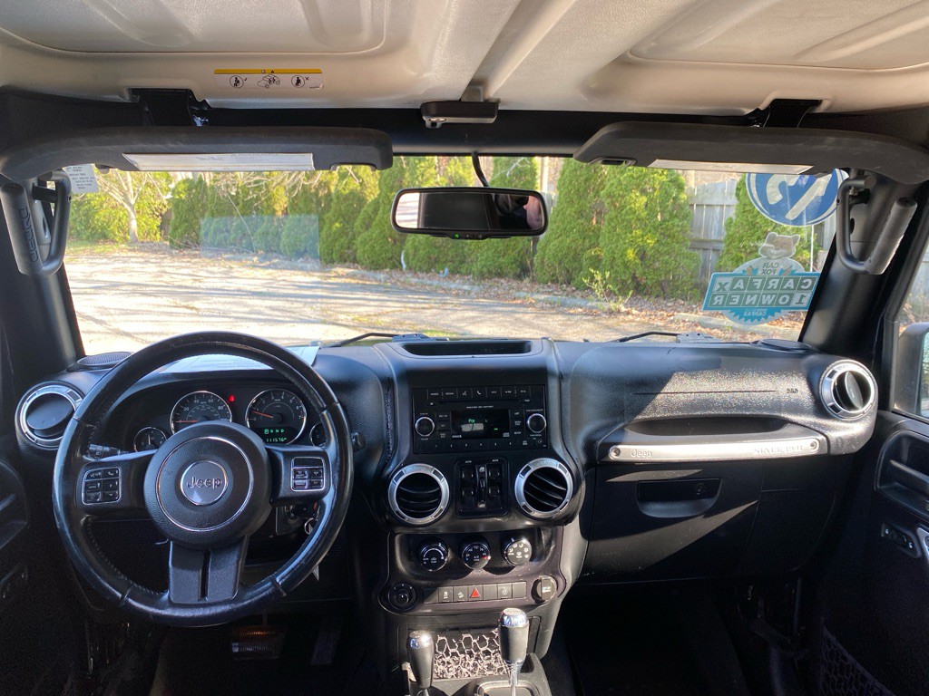 2015 Jeep Wrangler Unlimited Image 15