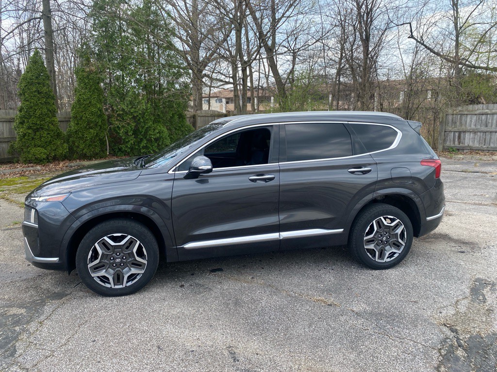 2021 Hyundai Santa Fe Image 2
