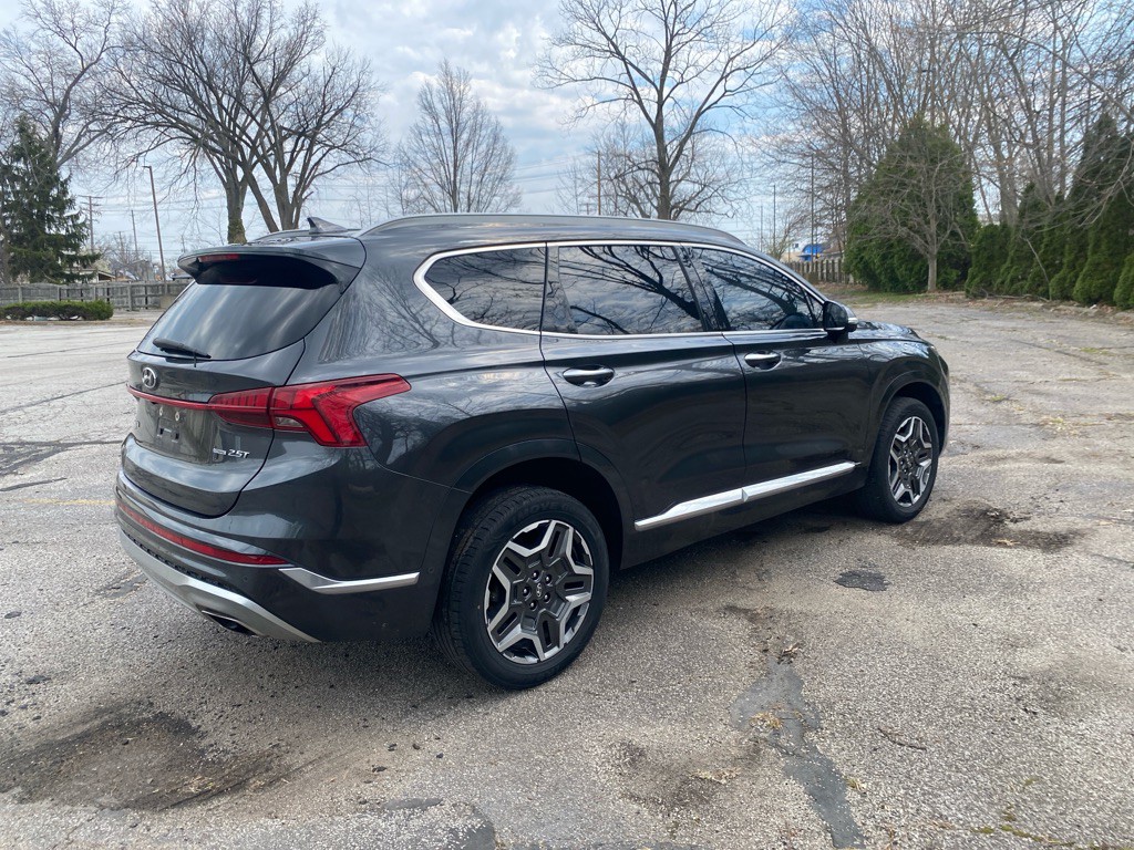 2021 Hyundai Santa Fe Image 3