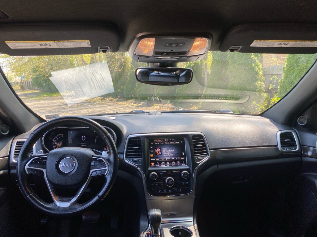 2017 Jeep Grand Cherokee Image 17