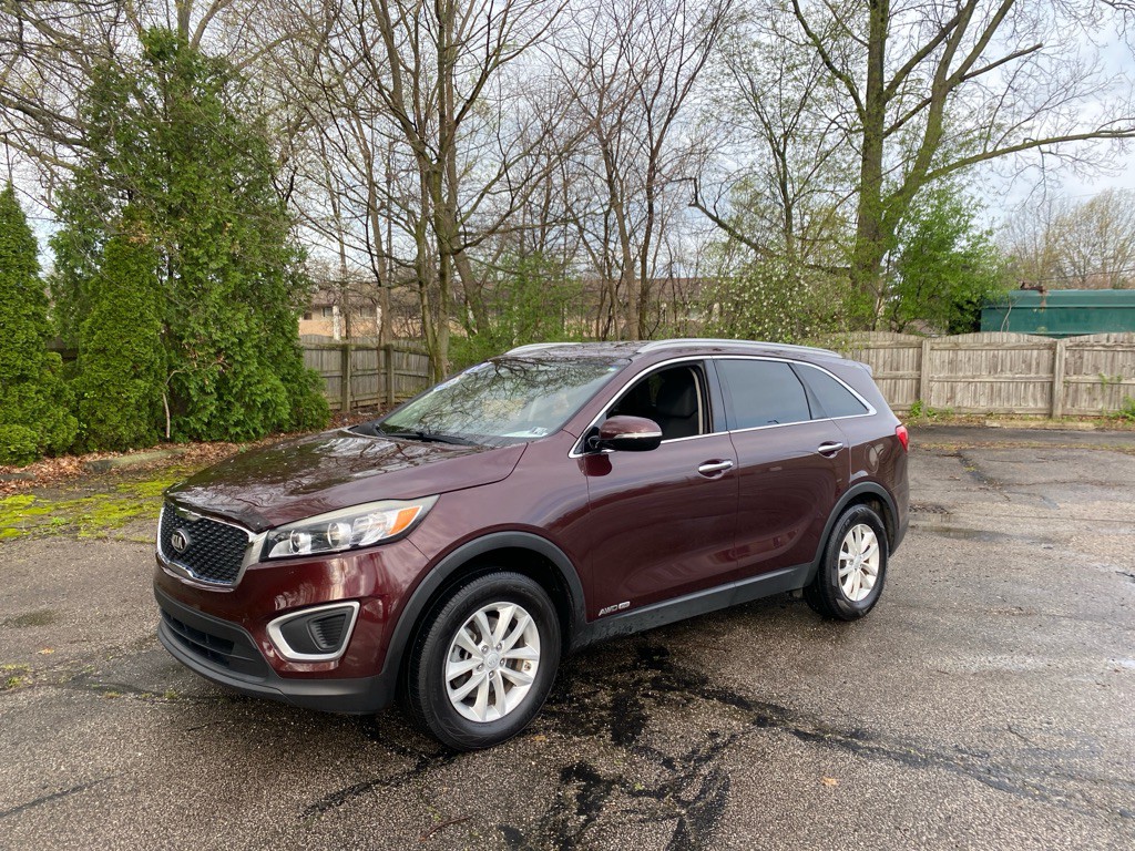 2017 Kia Sorento Image 1