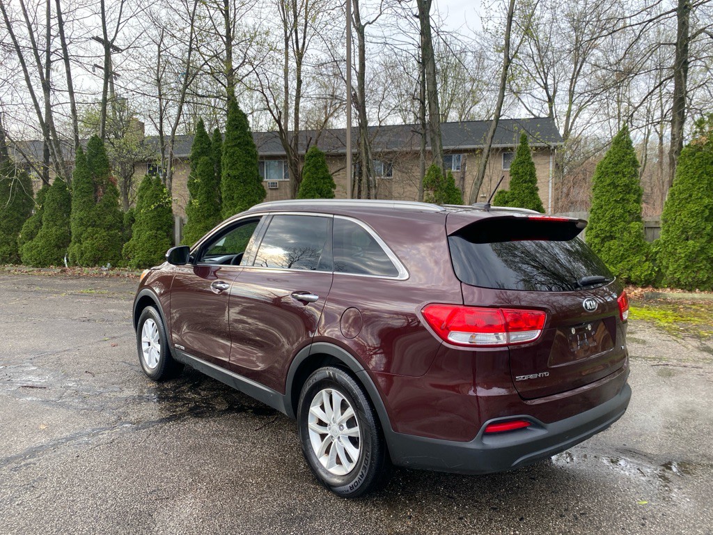 2017 Kia Sorento Image 3