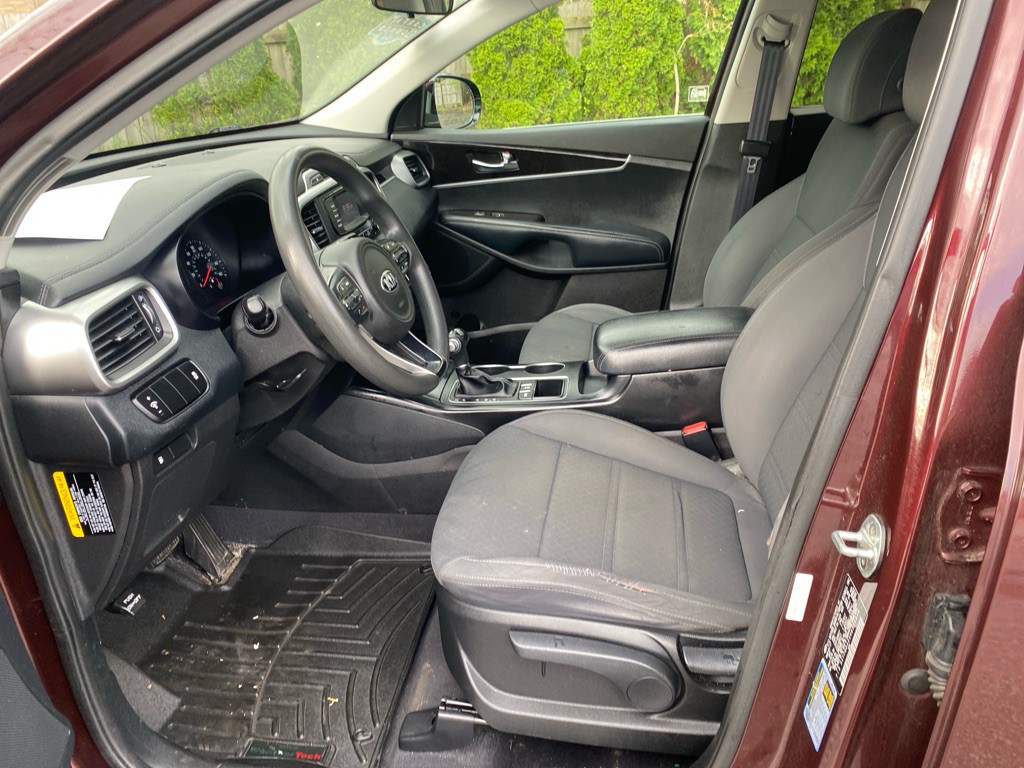 2017 Kia Sorento Image 9