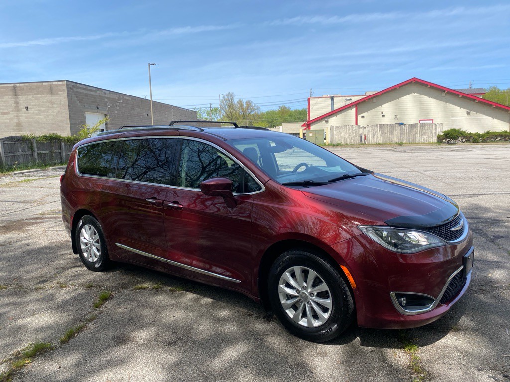 2018 Chrysler Pacifica Image 7