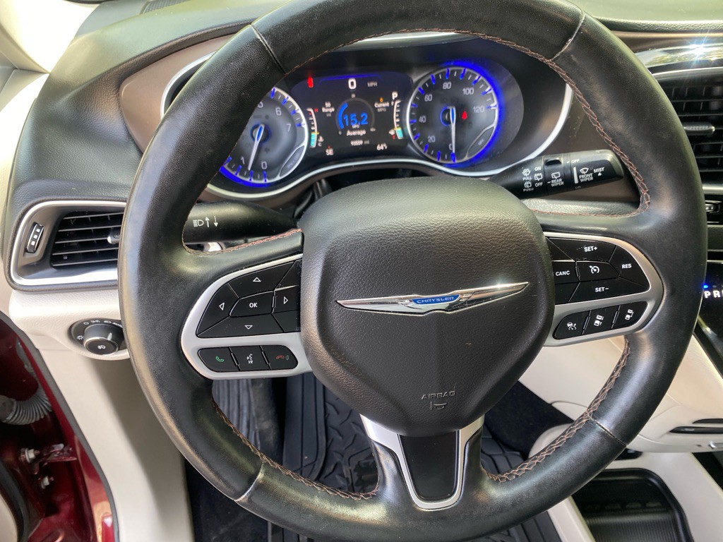 2018 Chrysler Pacifica Image 11