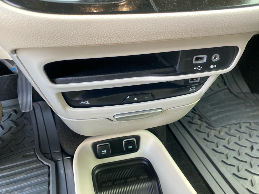 2018 Chrysler Pacifica Image 18