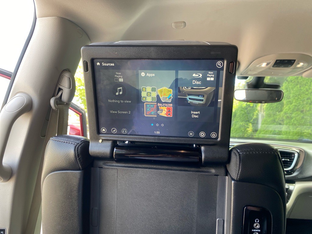 2018 Chrysler Pacifica Image 20