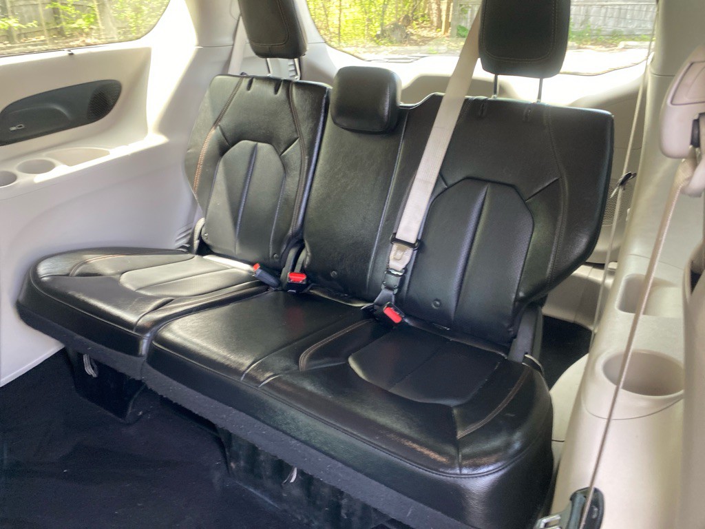 2018 Chrysler Pacifica Image 23