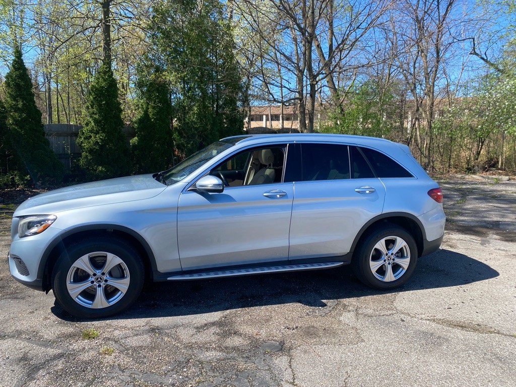 2017 Mercedes-Benz GLC-Class Image 2