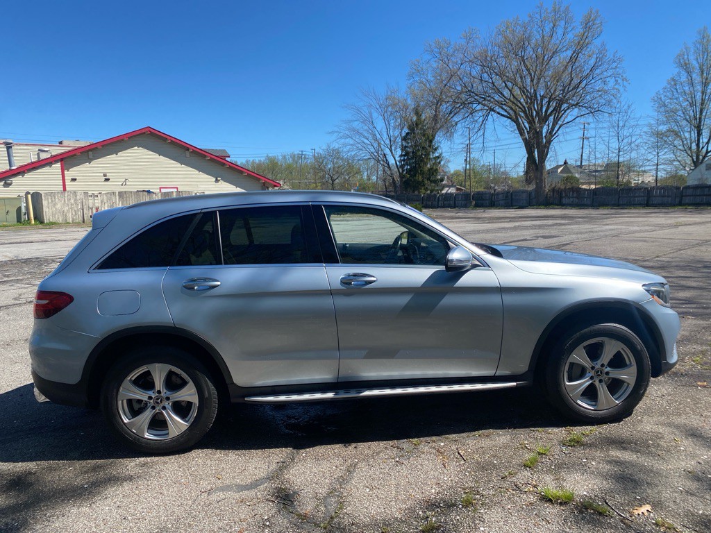 2017 Mercedes-Benz GLC-Class Image 6