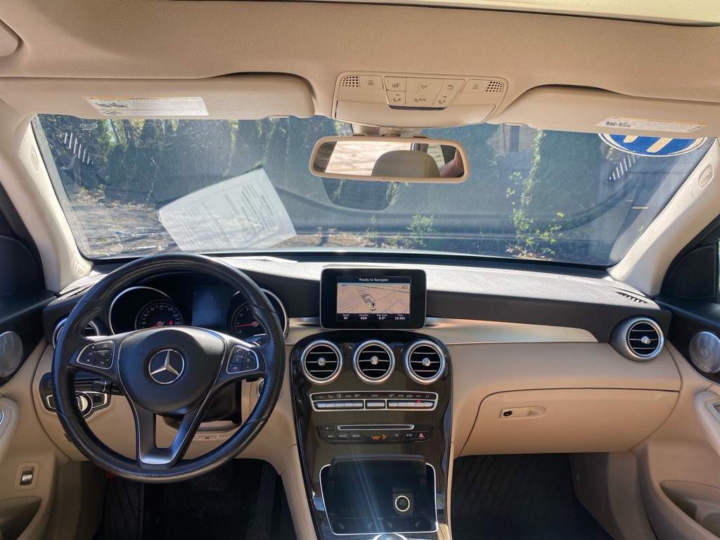2017 Mercedes-Benz GLC-Class Image 20