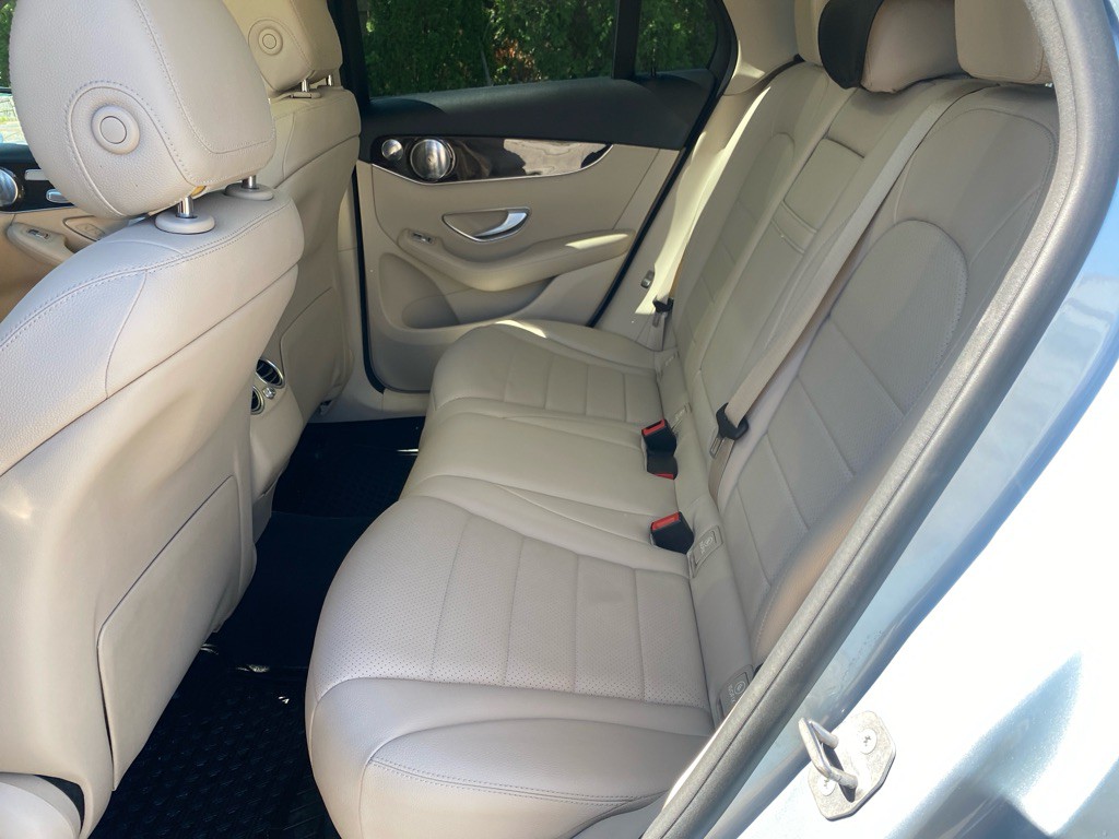 2017 Mercedes-Benz GLC-Class Image 21