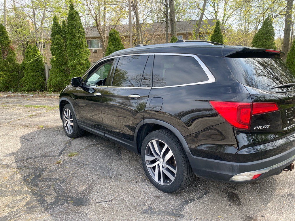 2017 Honda Pilot Image 3