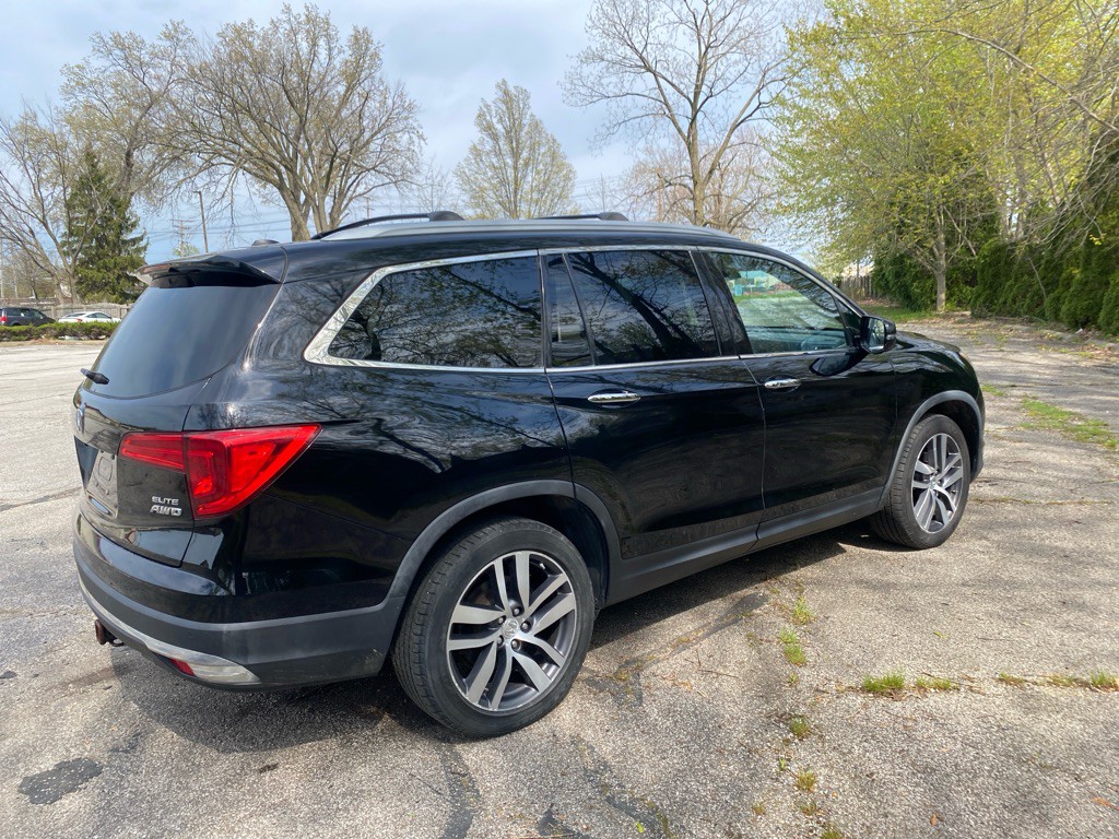 2017 Honda Pilot Image 5