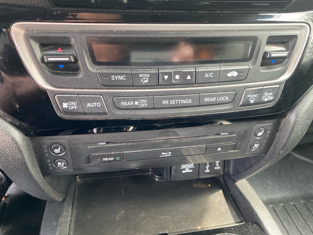 2017 Honda Pilot Image 18