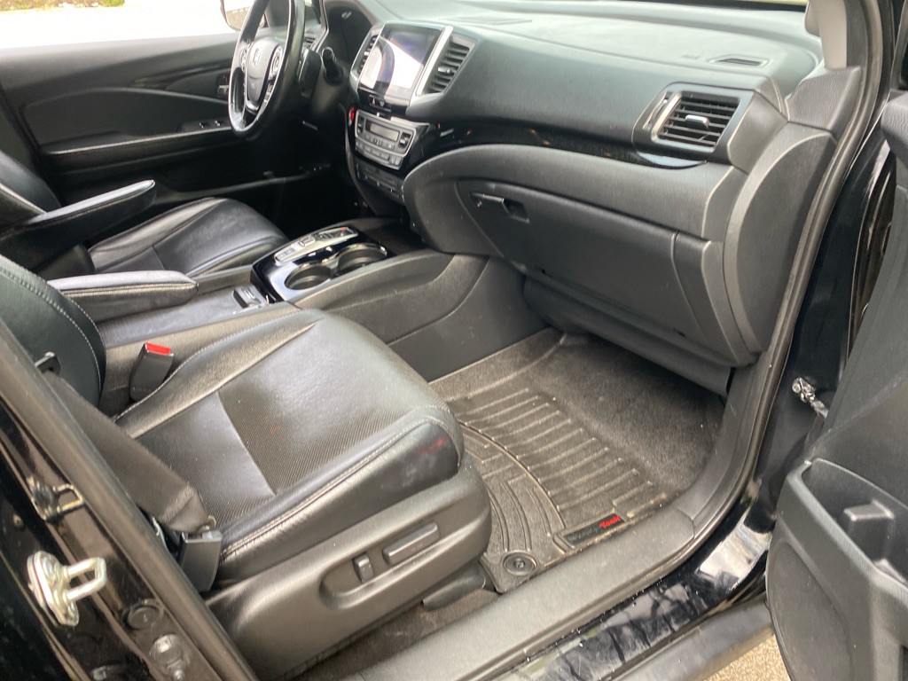 2017 Honda Pilot Image 29