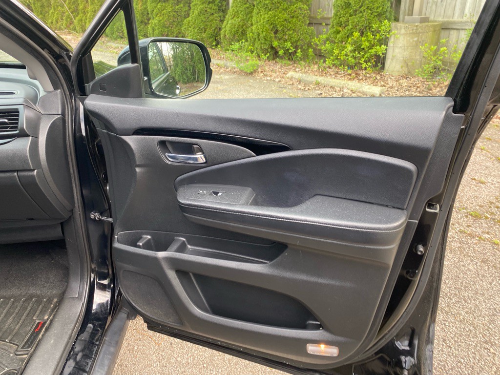 2017 Honda Pilot Image 30