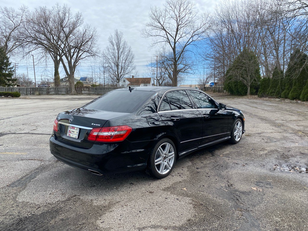 2010 Mercedes-Benz E-Class Image 5