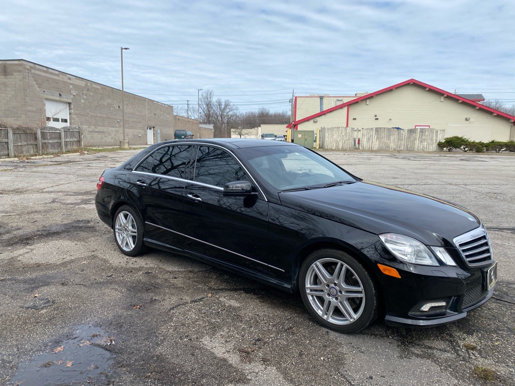 2010 Mercedes-Benz E-Class Image 7