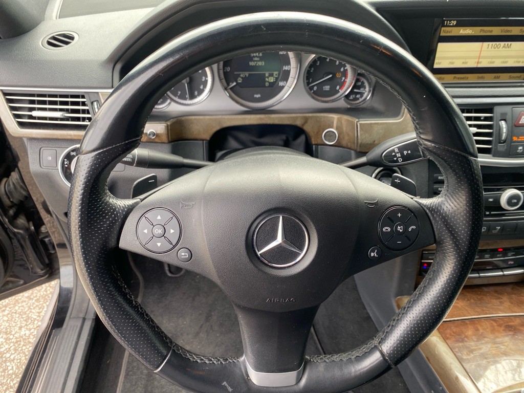 2010 Mercedes-Benz E-Class Image 12