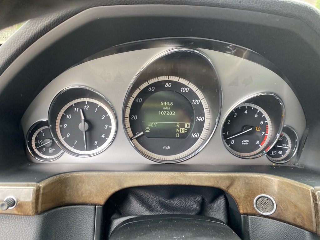 2010 Mercedes-Benz E-Class Image 13